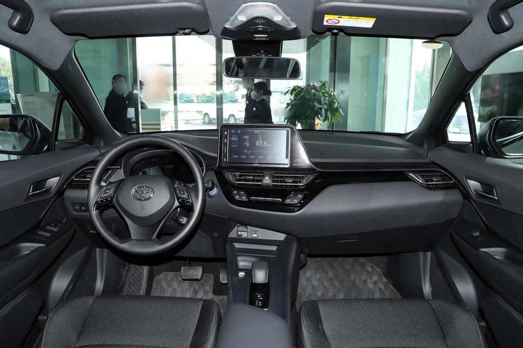 襄阳天和丰田奕泽双擎E+优惠30000元