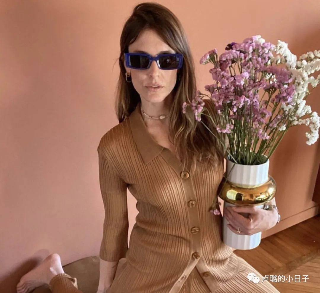 法国女性必买的衣服,真正时髦的巴黎女人到底在穿什么