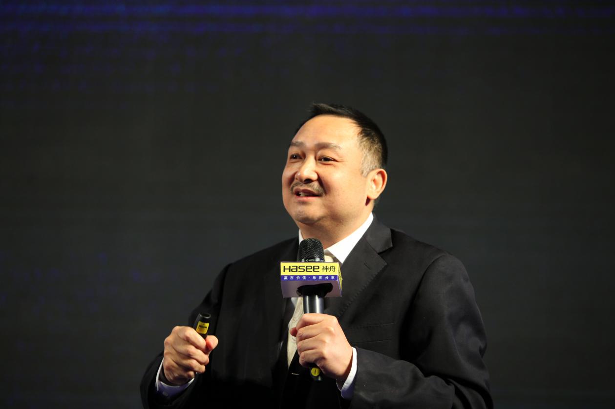 从江苏农村走出，他独闯深圳，创年产值超100亿企业，一句广告语风靡全国！