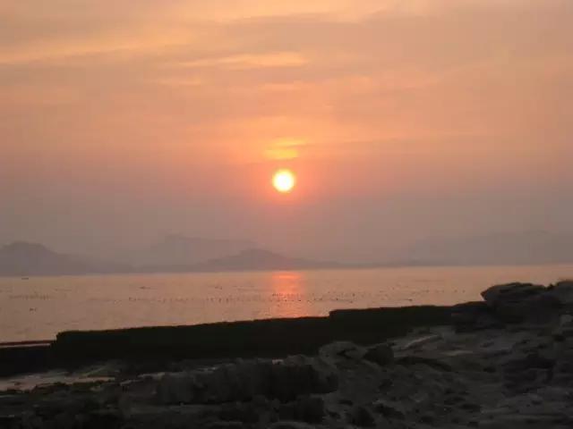 青岛文艺小岛旅游攻略,青岛旅游居住小岛有哪些