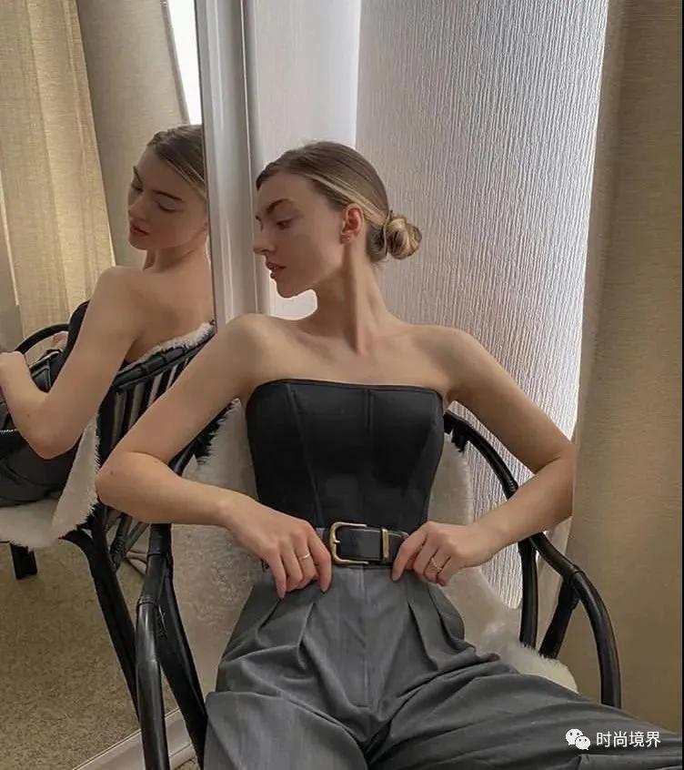 颈纹暴露了你的年龄,颈纹突然严重松弛是胖了还是瘦了