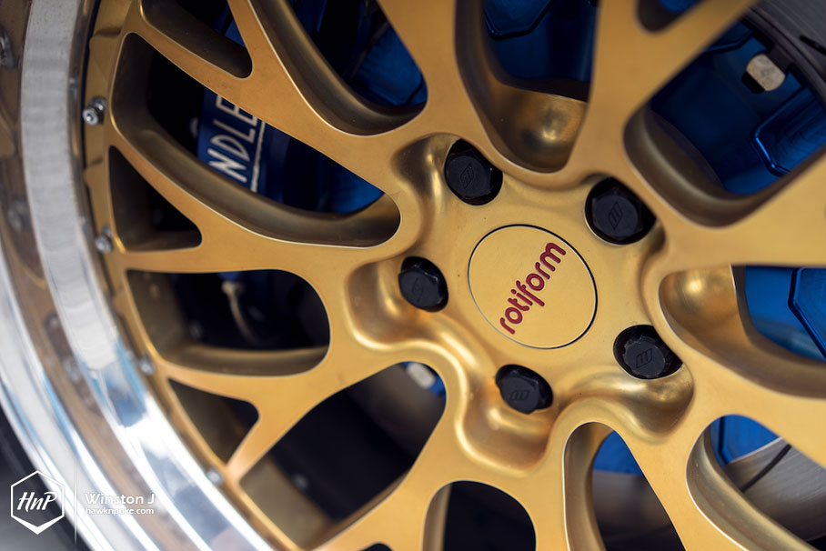 加价神车埃尔法推新款,能商务能越野的车