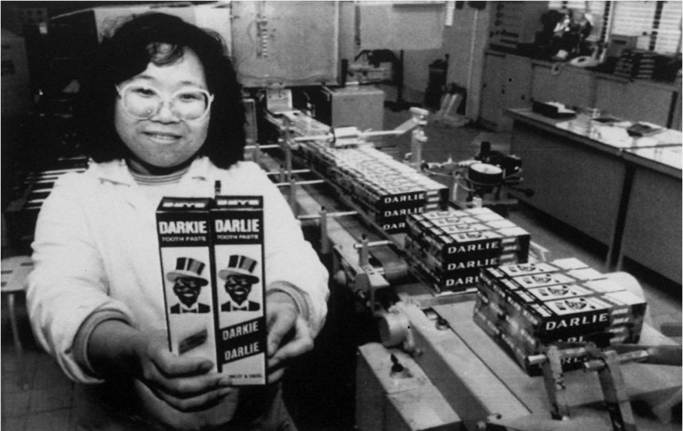 从“Darkie”到“Darlie”：在中国叫了80年的黑人牙膏要改名了？