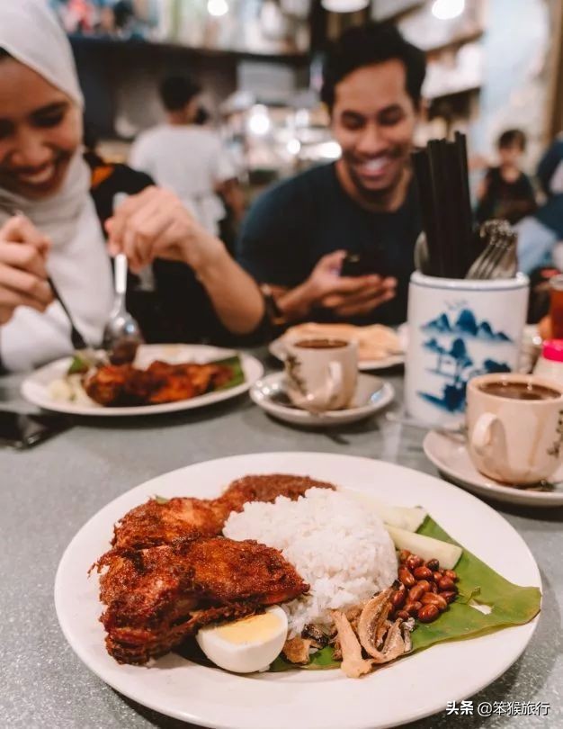 胡静豪门的生活,胡静的现实生活