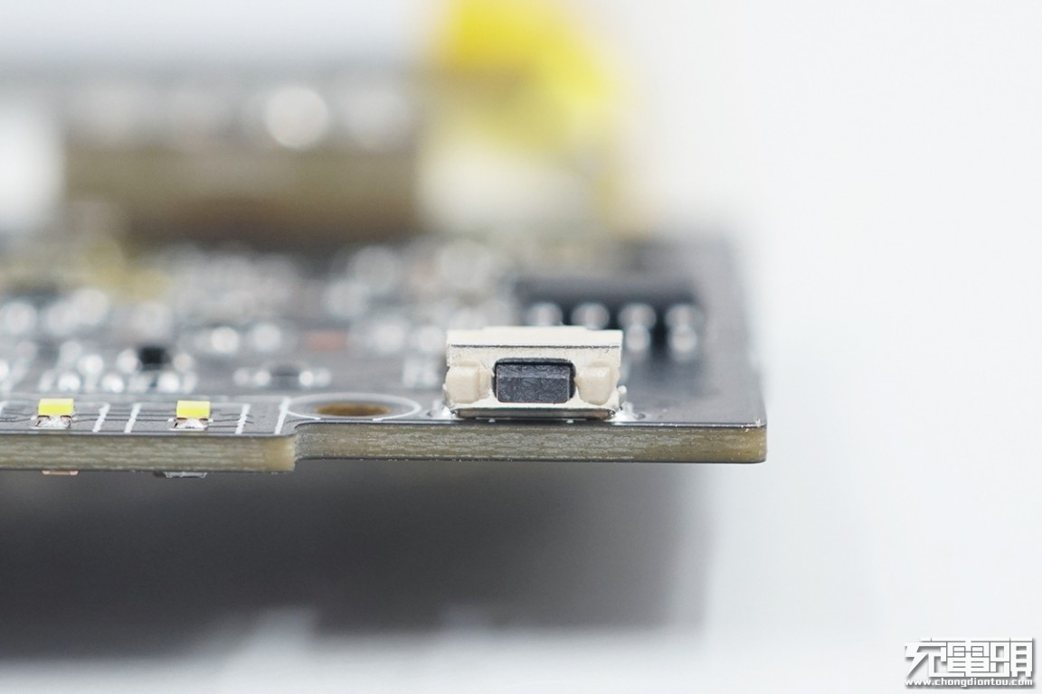 支持三星25w的移动电源,三星20000mah移动电源拆解