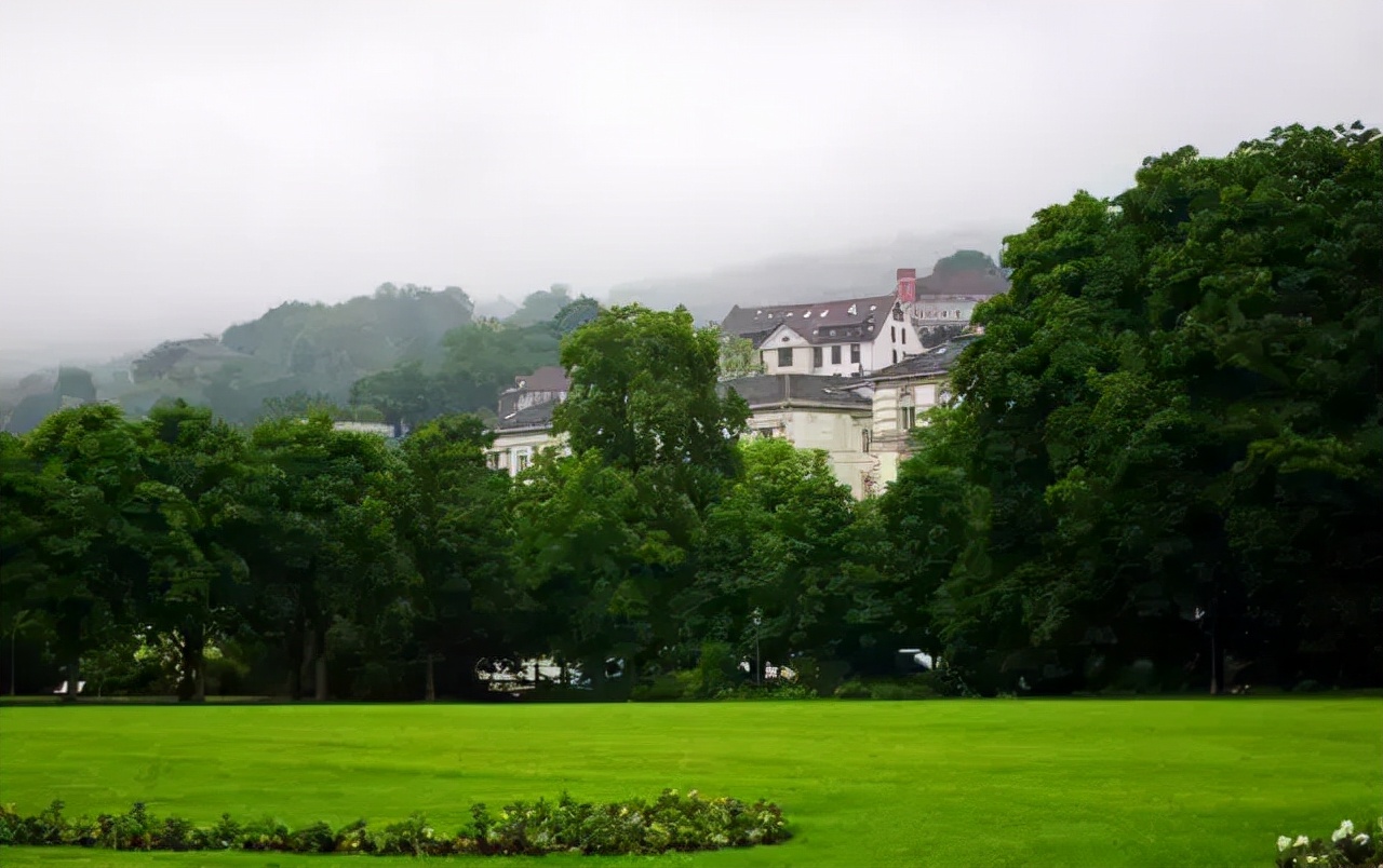 中国养生硒谷温泉度假小镇,欢喜岭湿地温泉养生度假小镇