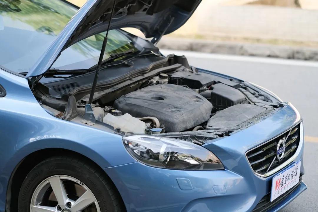 沃尔沃v40二手值得买吗,二手沃尔沃v40值得买吗