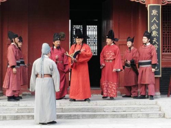 古代奇葩案件判决：写一首令主审官满意的诗词可以脱罪