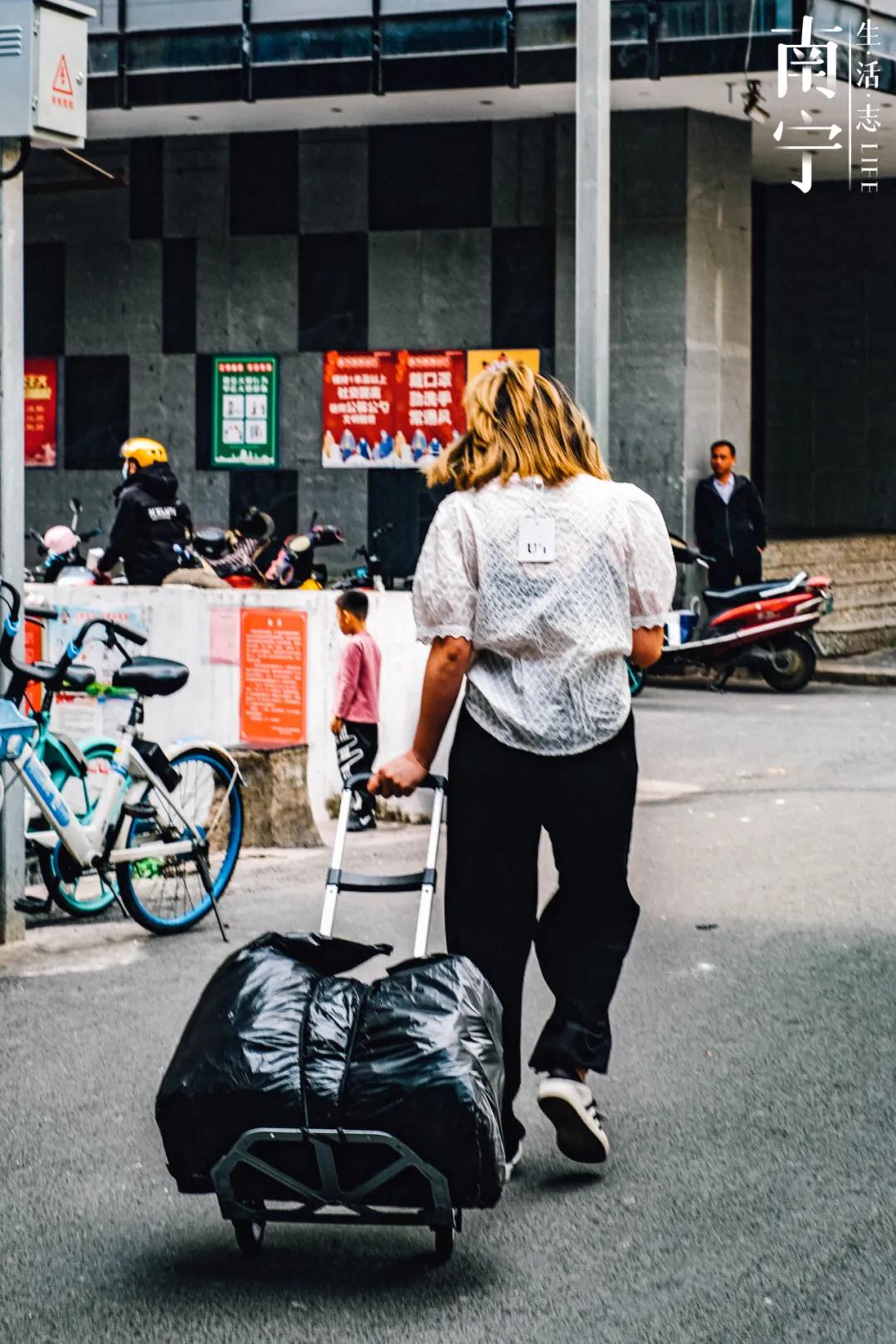 曾创出上亿流水，一个档口就能买宝马730，南宁这地方如今已没落