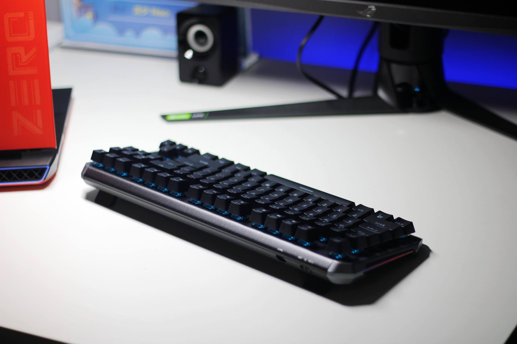 雷神玄龙机械键盘kl5087体验,多功能双头灯二合一复合灯