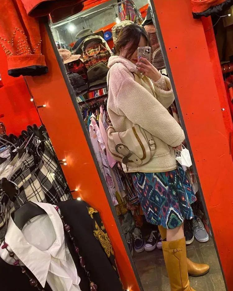 易烊千玺真香行为,易烊千玺同款7号色梦幻灵动