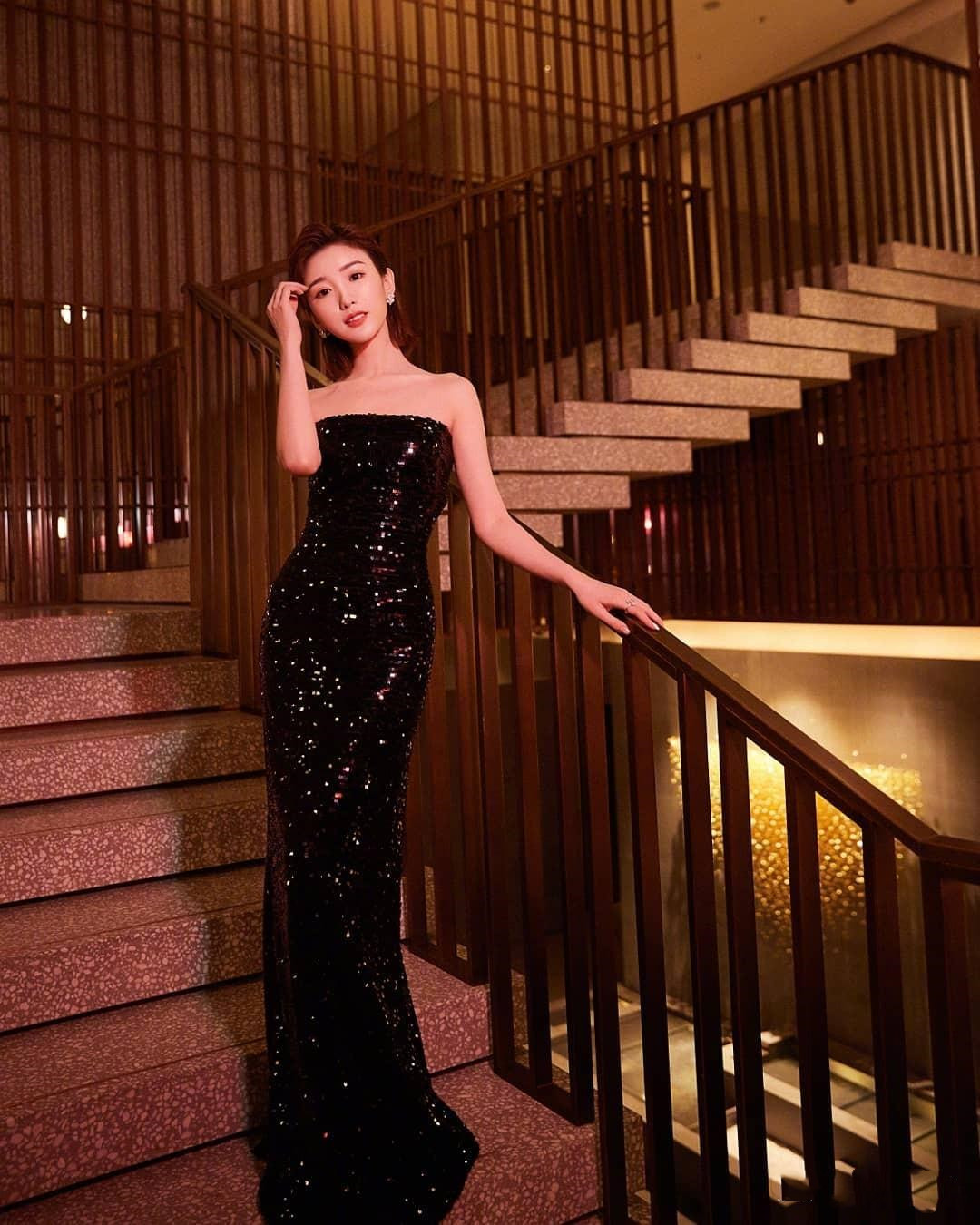 毛晓彤穿着打扮,毛晓彤三十而已惊艳颜值