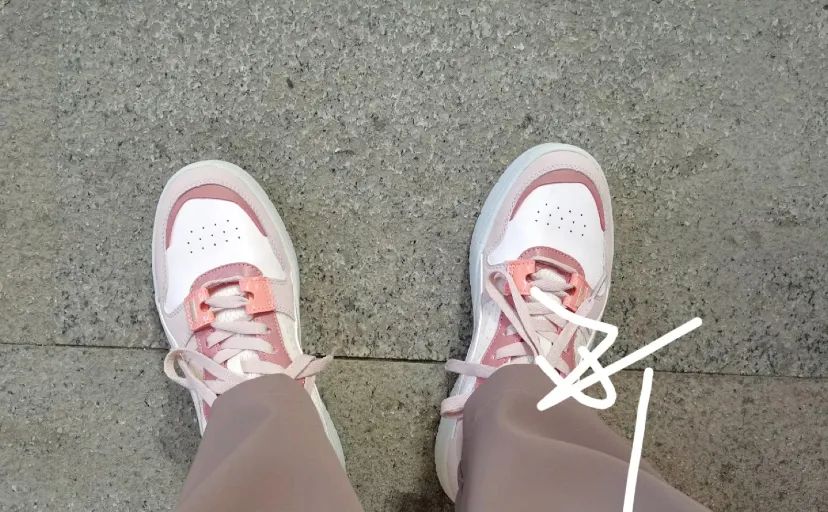 春季买新鞋这20双好看舒适有质感,小白鞋去年买过的款