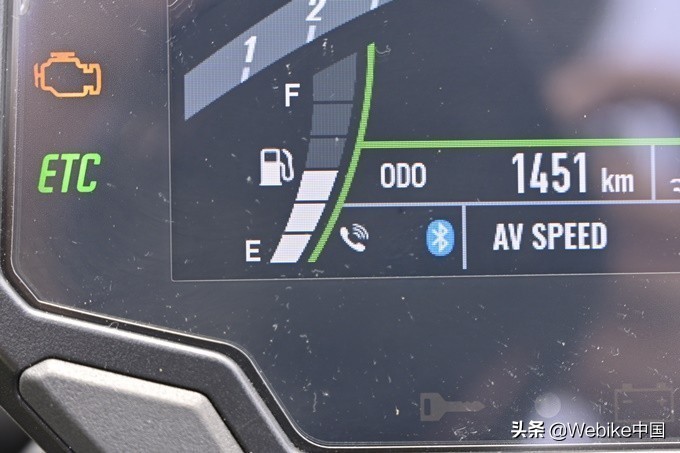 川崎z900跟川崎z1000有什么差别,川崎Z900驾驶体验