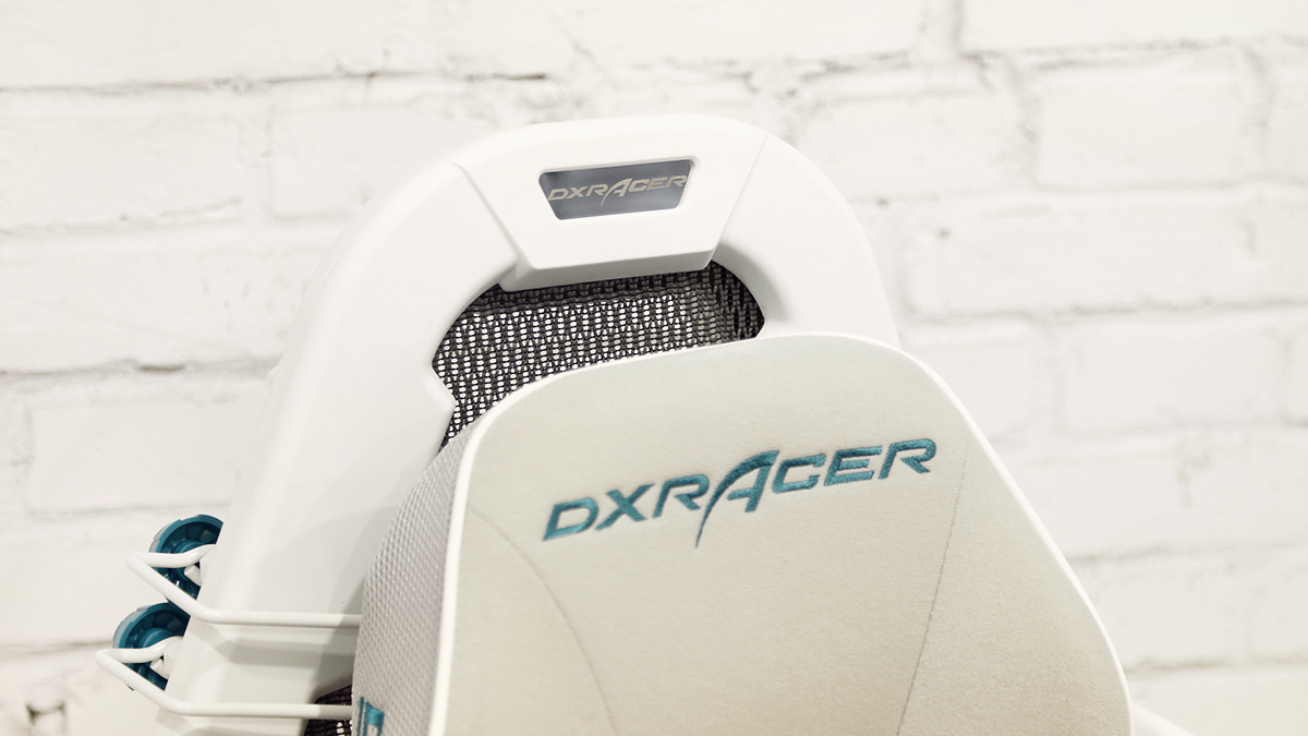 车顶太滑,不如找把好椅子坐着维权