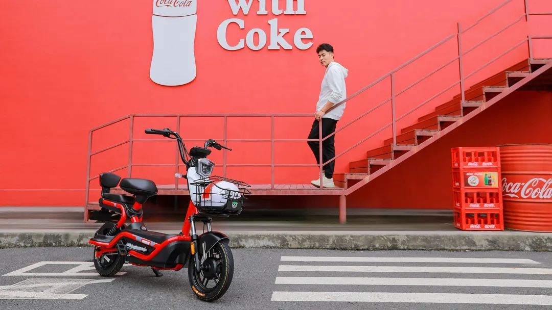 2000以内续航最好的新国标电动车,国标电动车续航100公里锂电