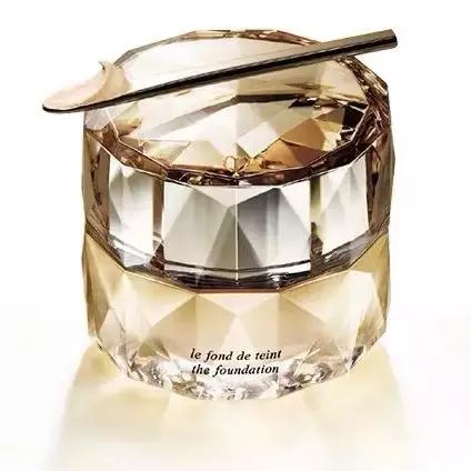 自带磨皮特效粉底液,自带磨皮效果的粉底液