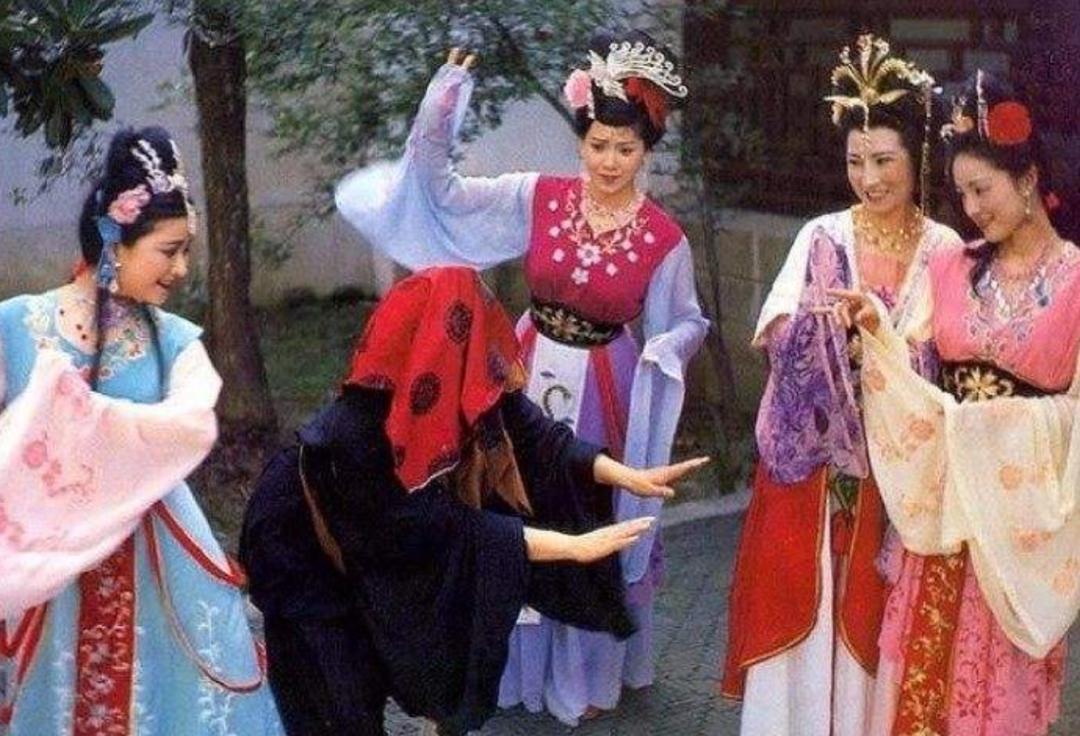 和唐僧对应的女人是谁 (唐僧身边的那个女人是谁)