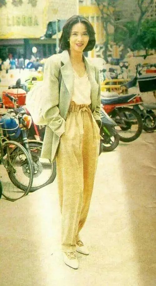 40岁的郑裕玲和60岁对比,63岁郑裕玲图