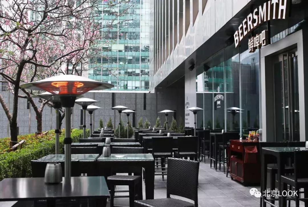 央视大楼对面网红餐厅,央视大楼隔壁酒店