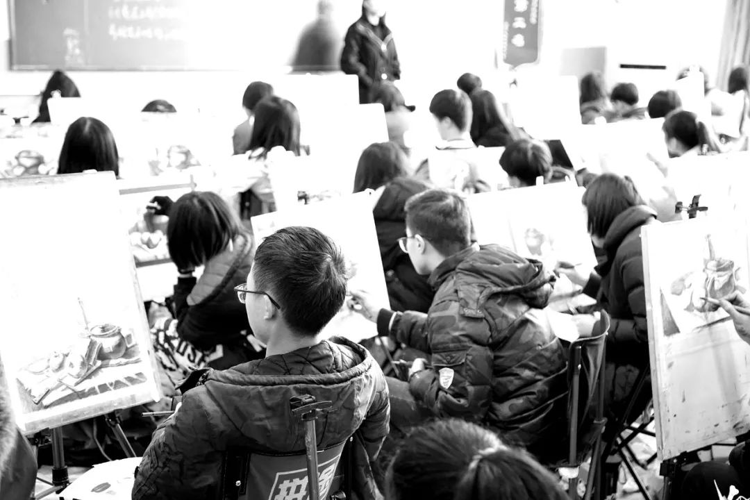 快联考了画得很差怎么办,联考色彩一直画不好是什么原因