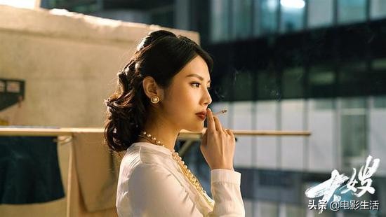 还记得《余罪》里的“性感大嫂”吗？她在《天龙八部》又火了