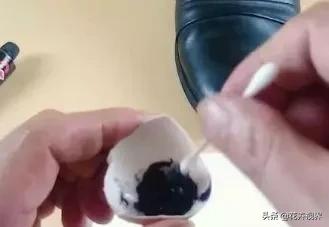 白色皮鞋刮破皮自己怎么修复,小皮鞋刮破皮怎么修复