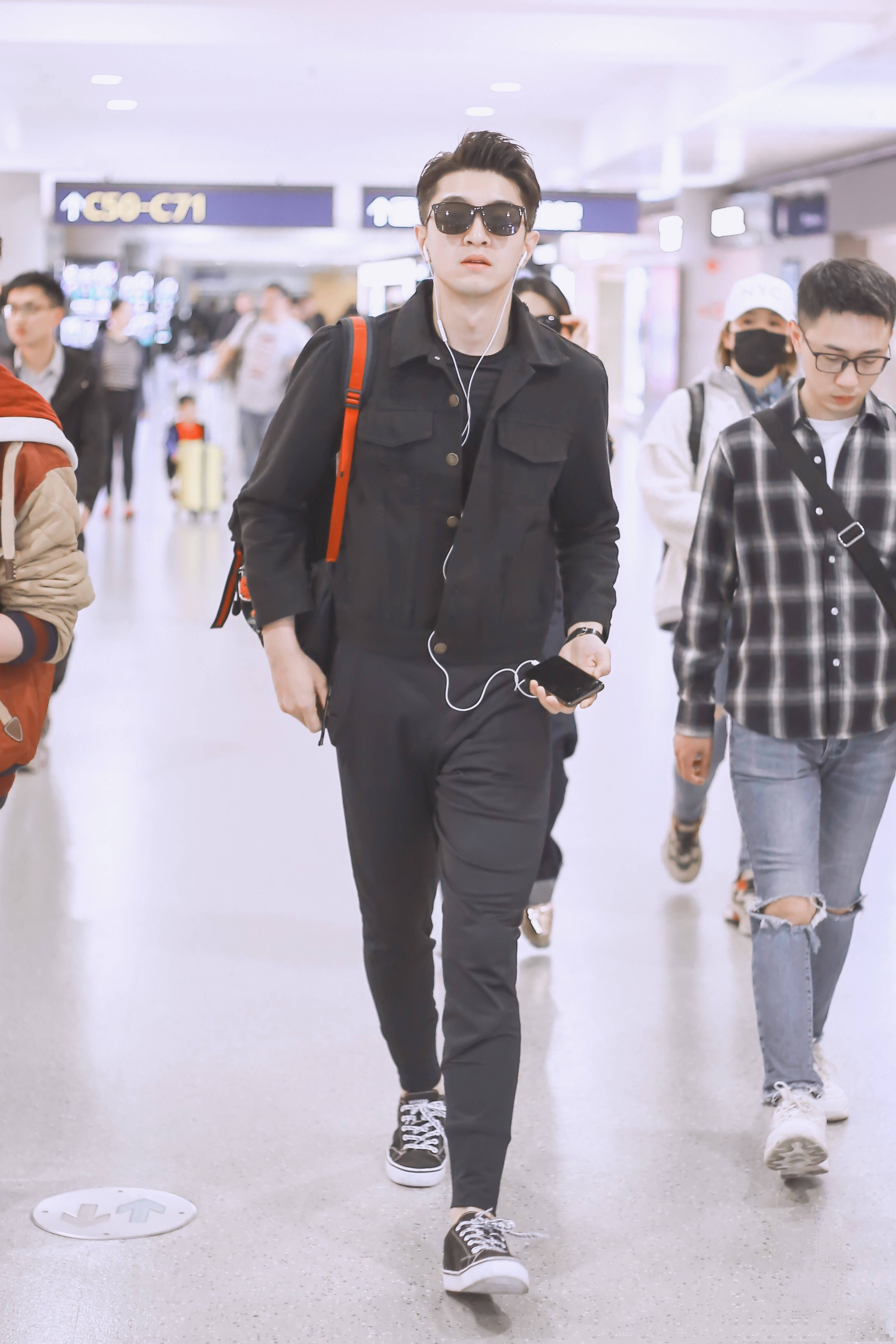 斯凯奇2019新年限定款,斯凯奇linefriends