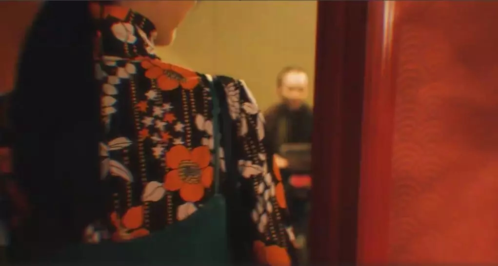 Prada团队没有土生土长的中国人？一份贺礼把中国新年玩坏了