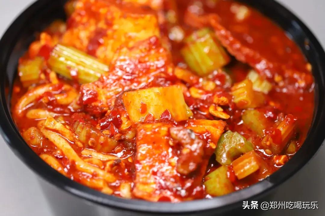 上头！爆辣*疆新**炒米粉，飙泪也想嗦完