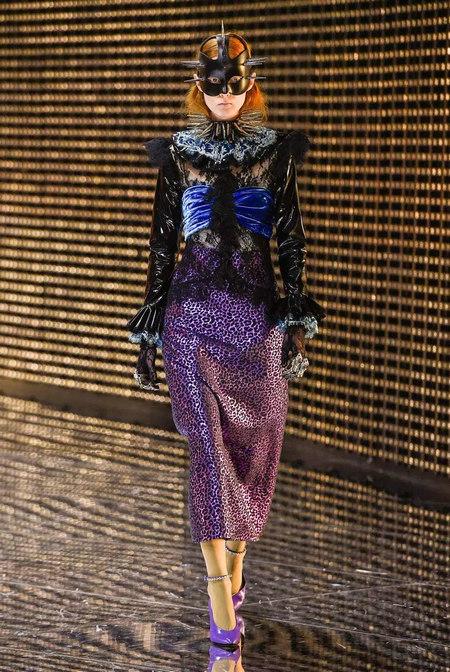 今年流行的爆款女装秋冬款,2022最火爆秋冬女装