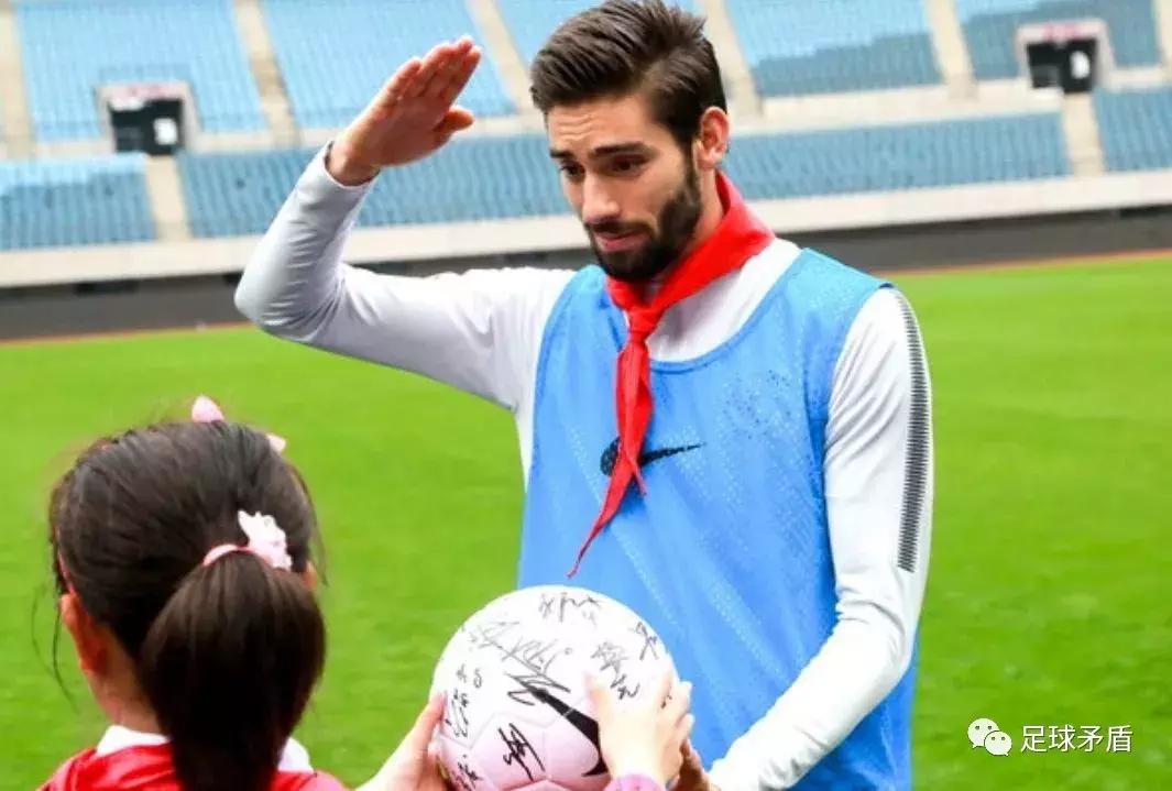 天津天海5比1胜大连一方的比赛,天津天海5:1大连一方赛后