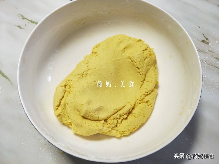 怎么做又香又软的南瓜饼,没有电饼档南瓜饼不上火的做法