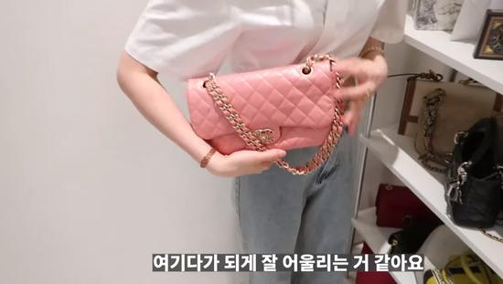 韩国女生独居公寓,韩国美女晒衣服