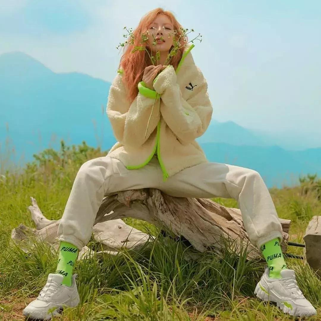 别再穿烂大街的小白鞋了,别再穿小白鞋了今年最火的六双鞋