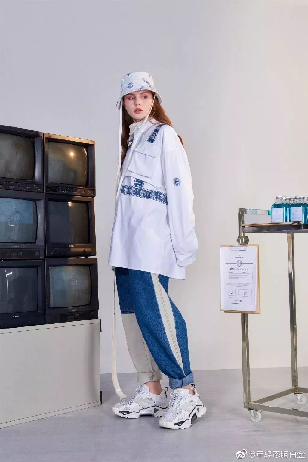 新的脑白金广告,洗脑广告鼻祖脑白金跨界出潮服