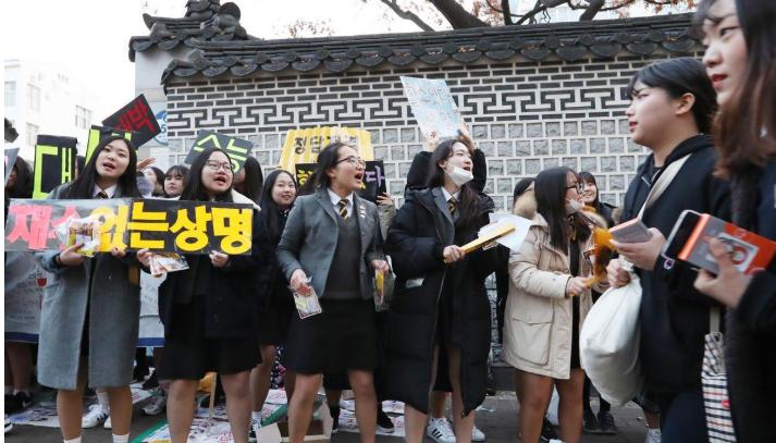 韩国高考天空之城,韩国高考700分