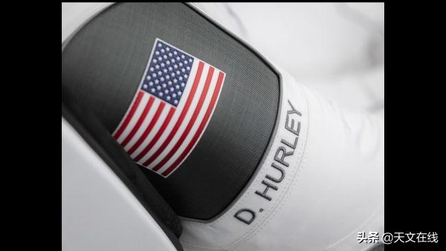 太空酷炫拽，SpaceX时髦太空服引领宇航员新时尚