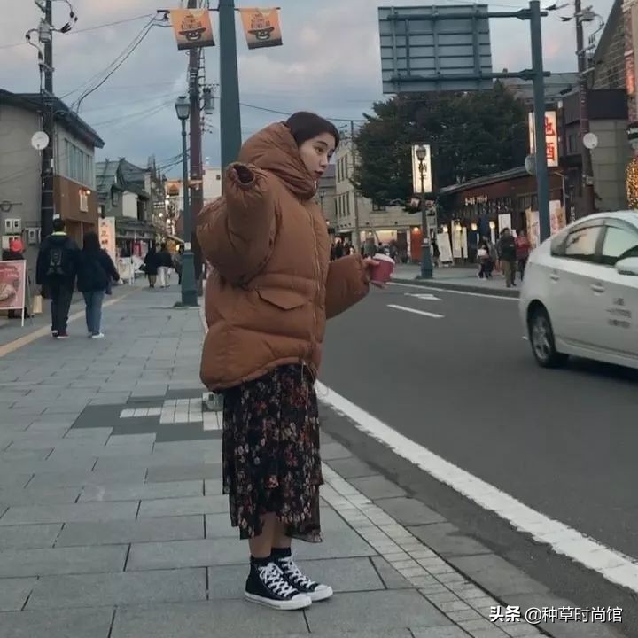 羽绒服裙子洋气,羽绒服裙子穿搭女高级感