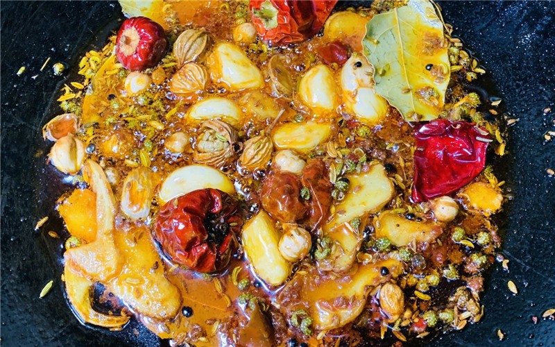 洗田螺放盐,有什么办法能让田螺吐沙吐得快些