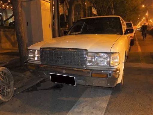 17年皇冠现在值多少钱,老皇冠千禧版多少钱