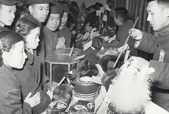 那个卖给中国人民志愿军假药的王康年，后来是什么下场？