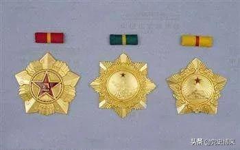 获得三枚一级勋章的少将,荣获三枚一级勋章的有多少人