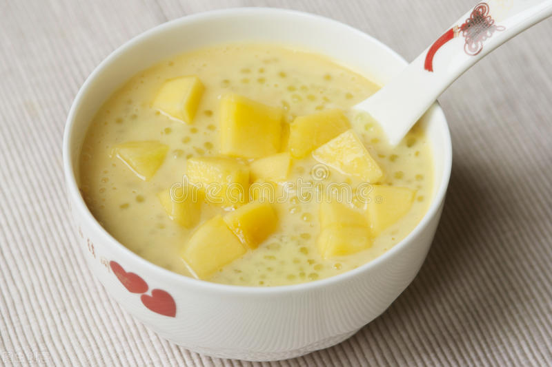 煮西米凉水下锅还是热水下锅,西米怎么煮才容易煮得又好又透明