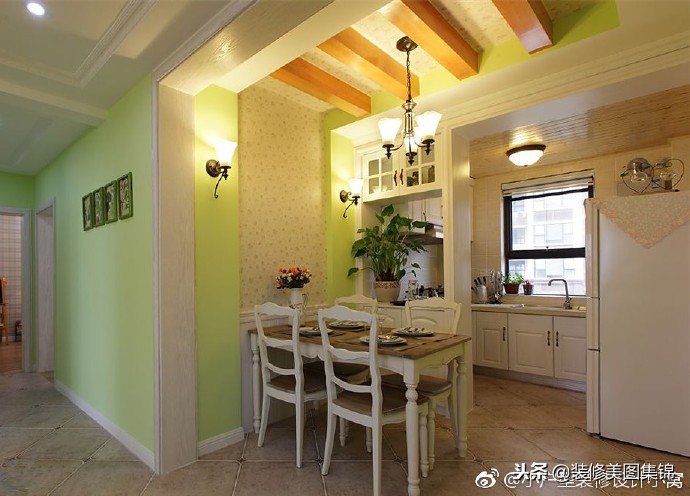 客厅和餐厅隔断柜,餐厅隔断设计带移门