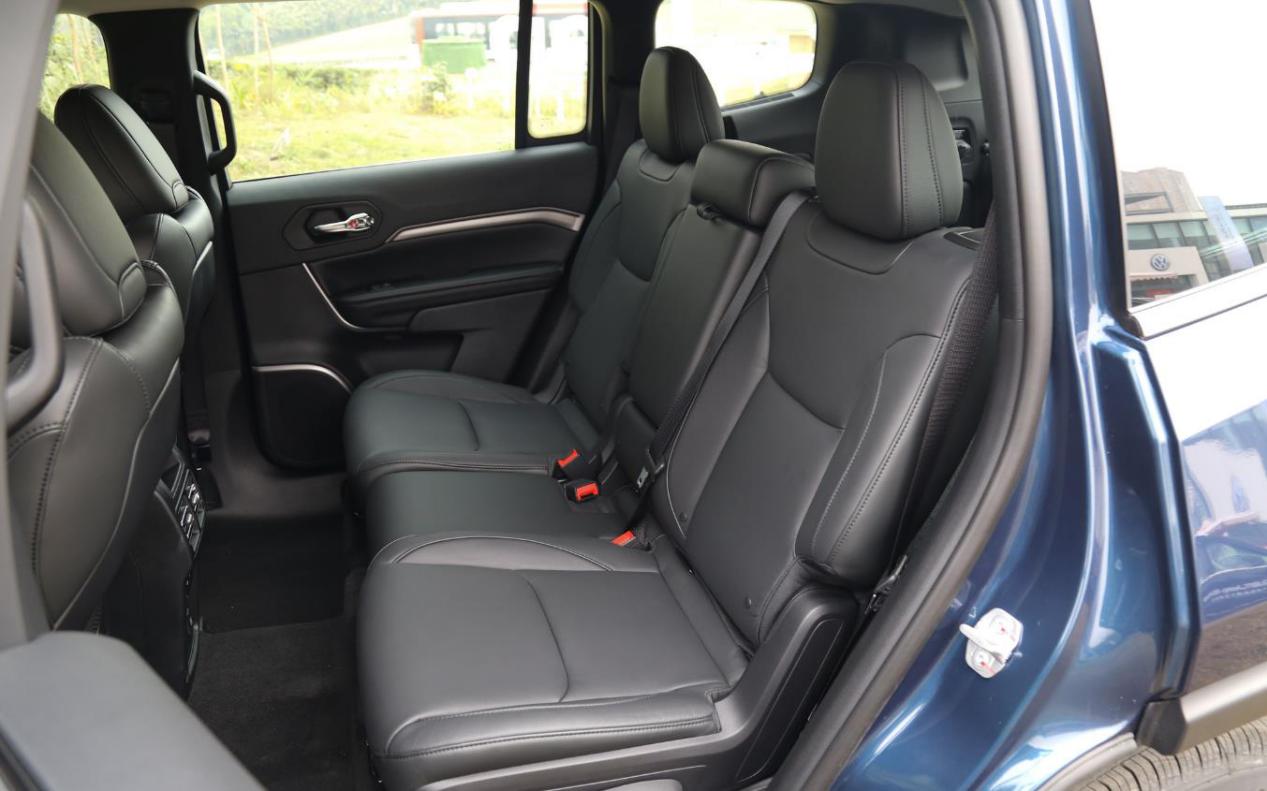 叫好不叫座车，起步2.0T+9AT，比汉兰达便宜的指挥官为何没人买？