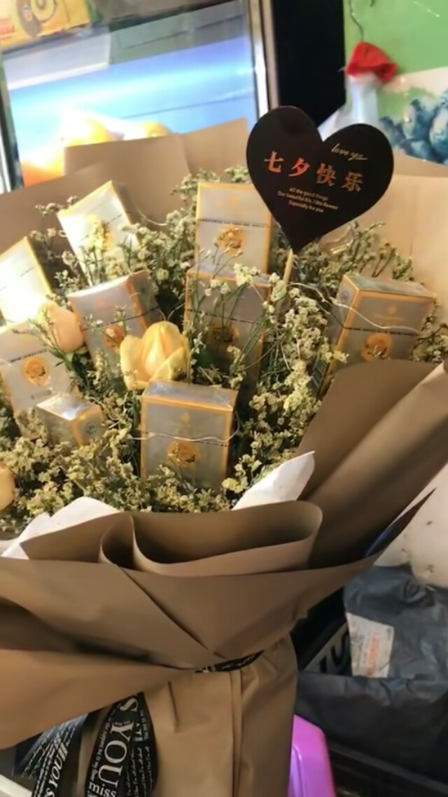 七夕节送什么给女朋友好呢,七夕节送自己最亲爱的人送什么