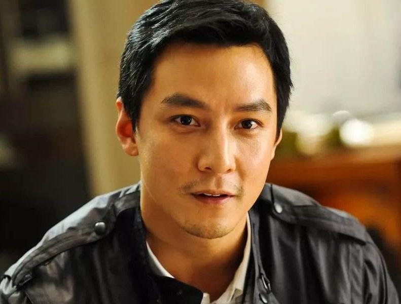 撤侨令重拳下,“禁欲男神”吴彦祖“藏”不住,一家人皆是美籍