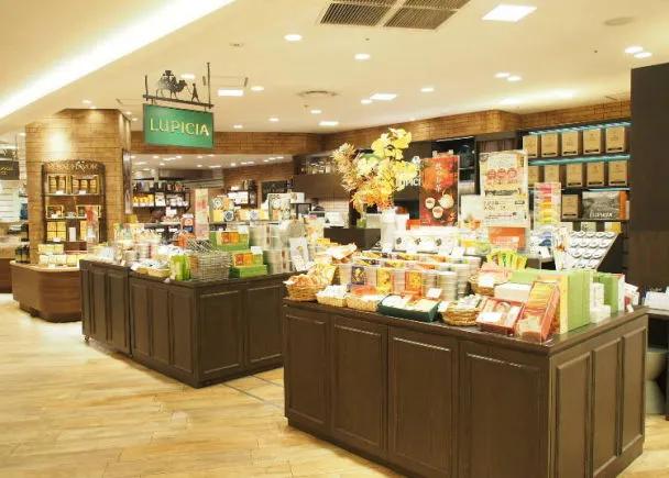 「大阪」梅田站「阪急梅田总店」百货公司，受外国人欢迎的名产