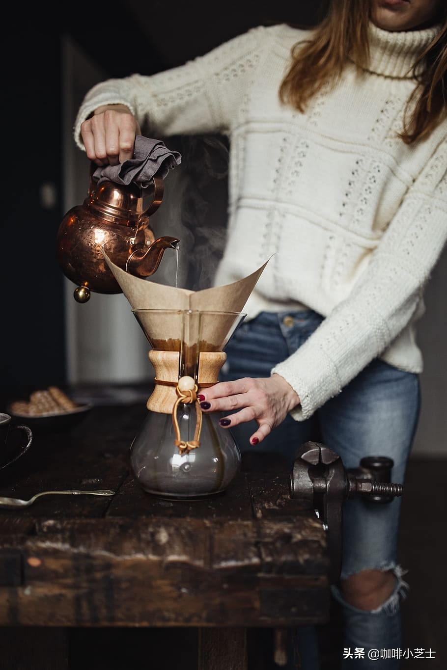 搞不清这群人为什么喜欢手冲？手冲咖啡有啥魔力？听他们自己说说